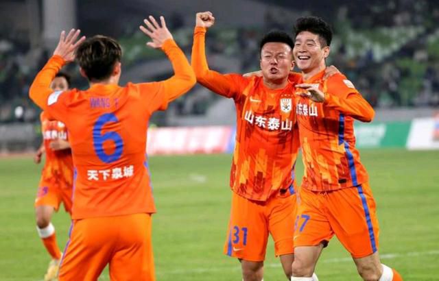 目前，吉达联合4胜1负积12分，位居小组第一。